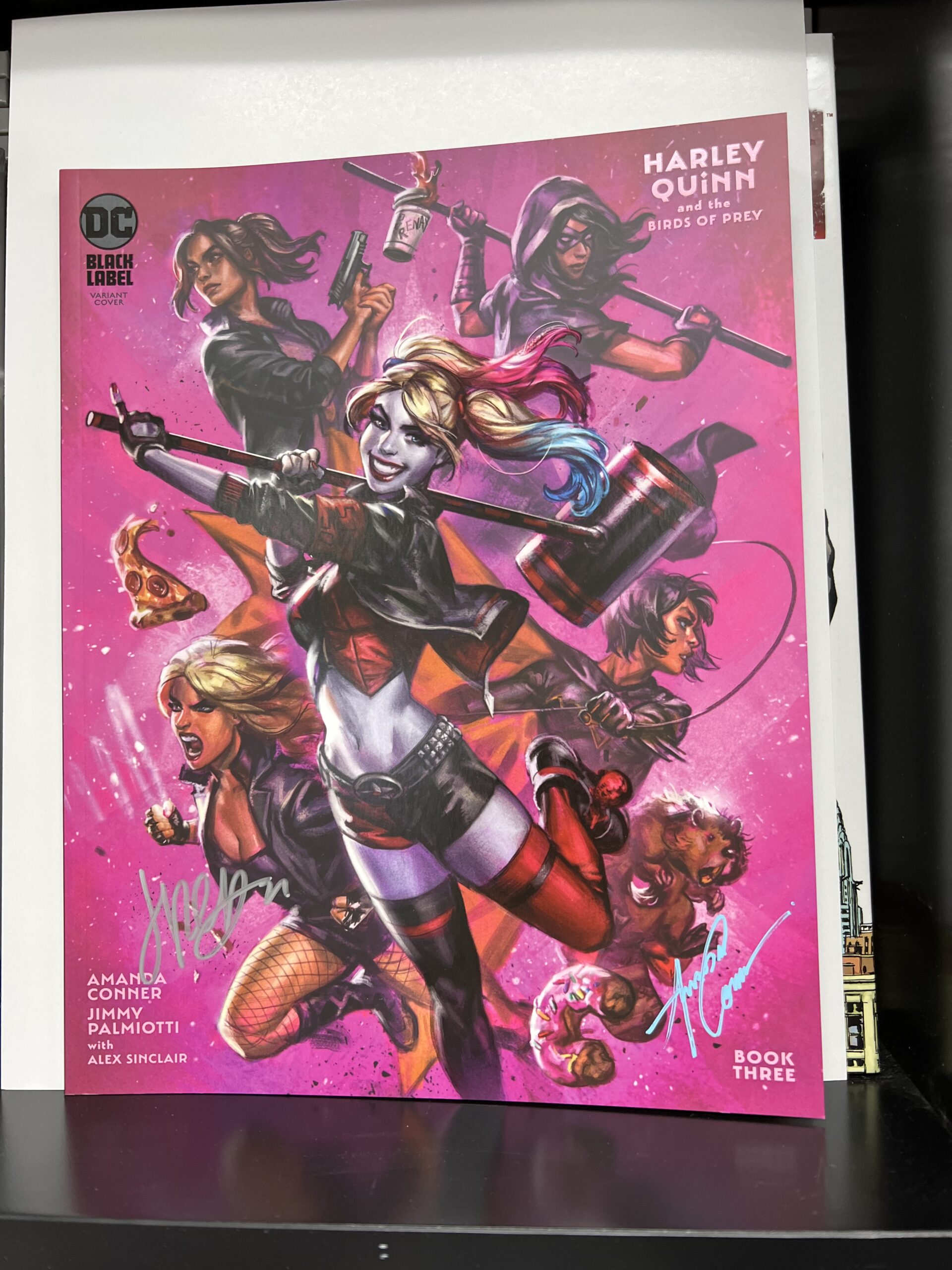 HARLEY QUINN & BIRDS OF PREY #3 - MACDONALD VARIANT COVER - SIGNED